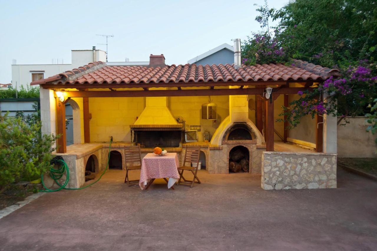 Villa Elli 2 Beach-Front Villa With Garden Itea Luaran gambar