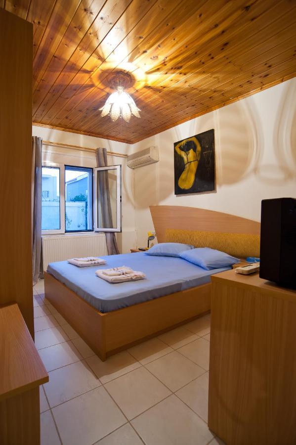 Villa Elli 2 Beach-Front Villa With Garden Itea Luaran gambar